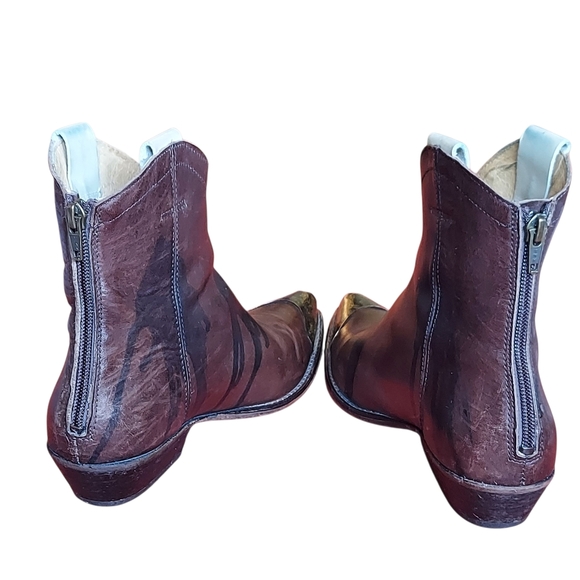 Free People Lost Trails Brown Leather Western Boots with Antique Brass Toe Caps - Picture 7 of 16